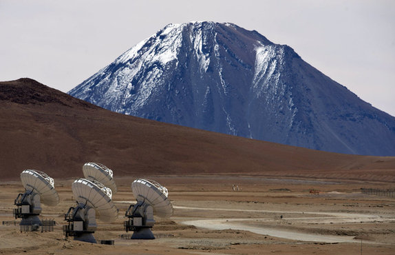 世界最強大射電望遠鏡正式亮相 接收深宇宙信號或可探尋外星人