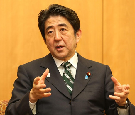 安倍晉三坐禪求心情平靜仍擔心朝鮮發射導彈