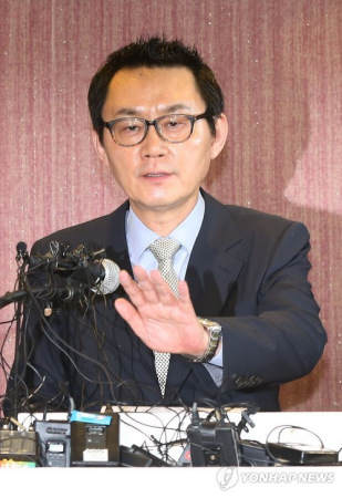 韓國要求美國盡快調查前發言人性丑聞事件