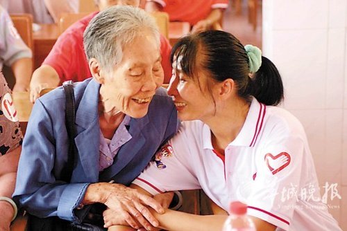 女子失業每月僅400元救濟金 堅持做義工8年
