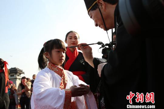 朱砂開智。 張遠 攝